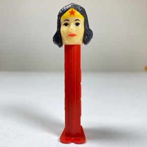 PEZ Dispenser Wonder Woman Feet Red 4" Good Condition Hard Plastic